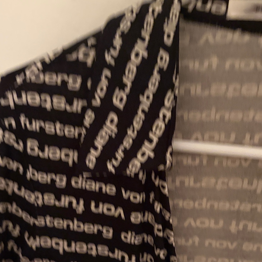 Diane Von Furstenberg Black and White Wrap Dress - Picture 3 of 11